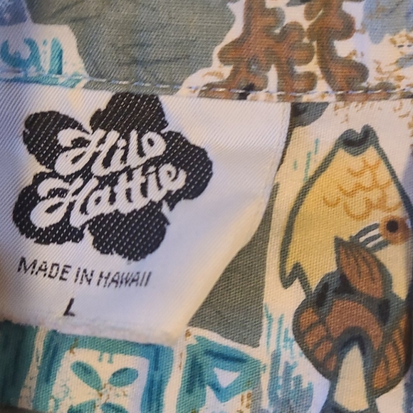 Hilo Hattie Vintage Hawaiian Shirt - Picture 3 of 4